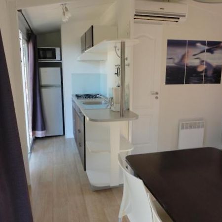 Mobil Home 6 Personnes Rocbaron Buitenkant foto